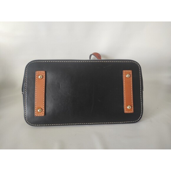 Dooney & Bourke Black Smooth Wexford Leather Heidi Small Satchel Crossbody - Picture 8 of 16